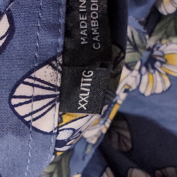 RW & Co Blue Floral Button Front Shirt - Picture 6 of 7